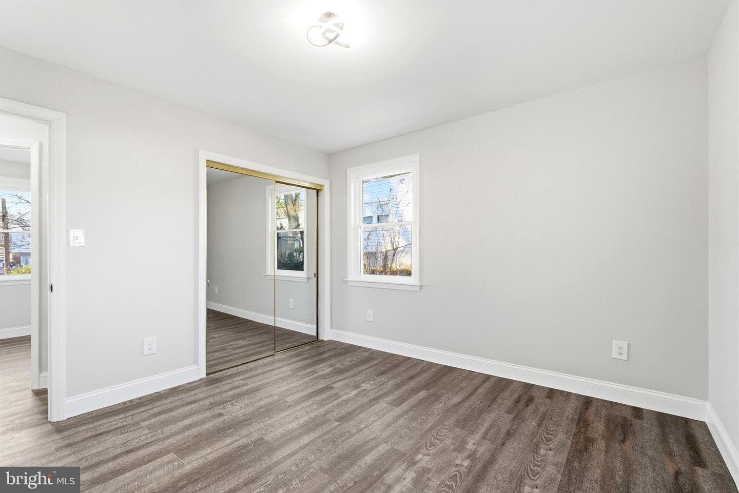 6735 Gouthier Road photo 22