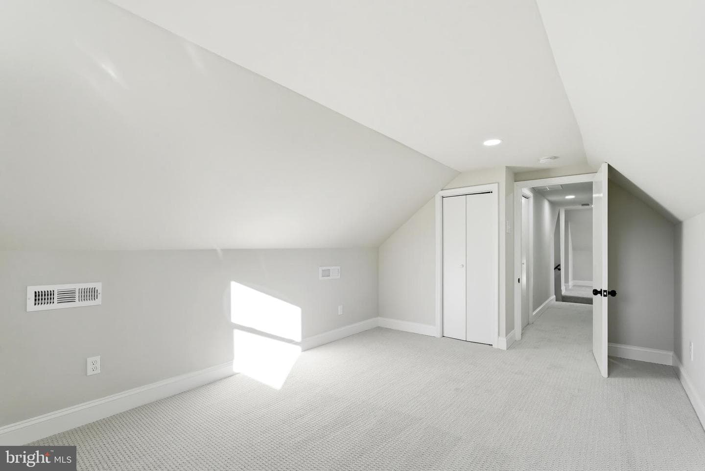 6735 Gouthier Road photo 28