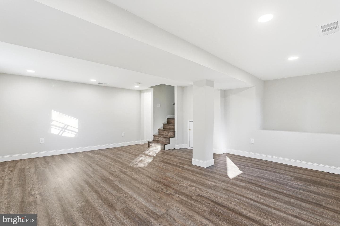 6735 Gouthier Road photo 35