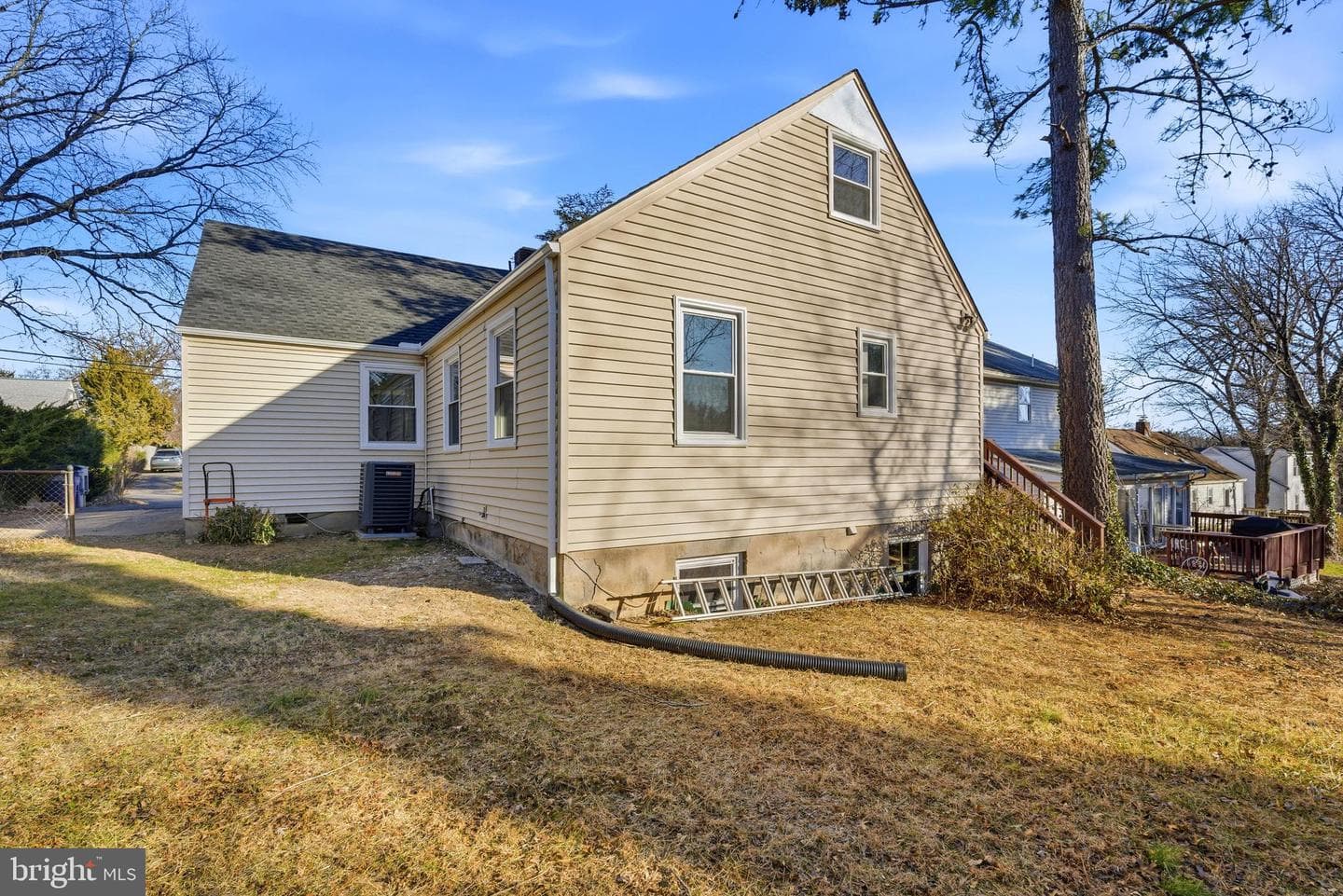 6735 Gouthier Road photo 38