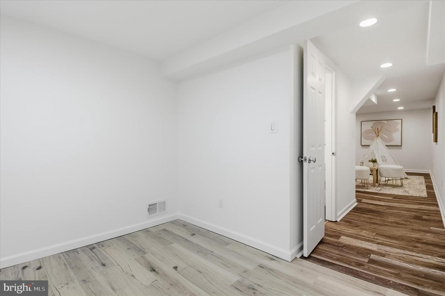 7005 Jefferson Avenue photo 45