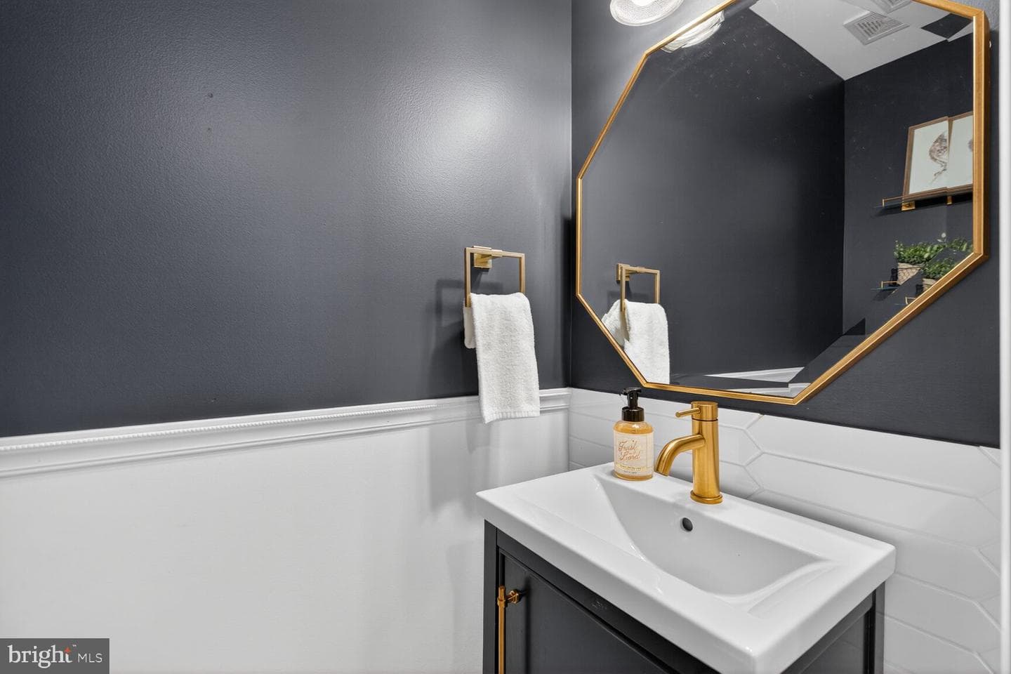 7207 Evanston Road photo 48