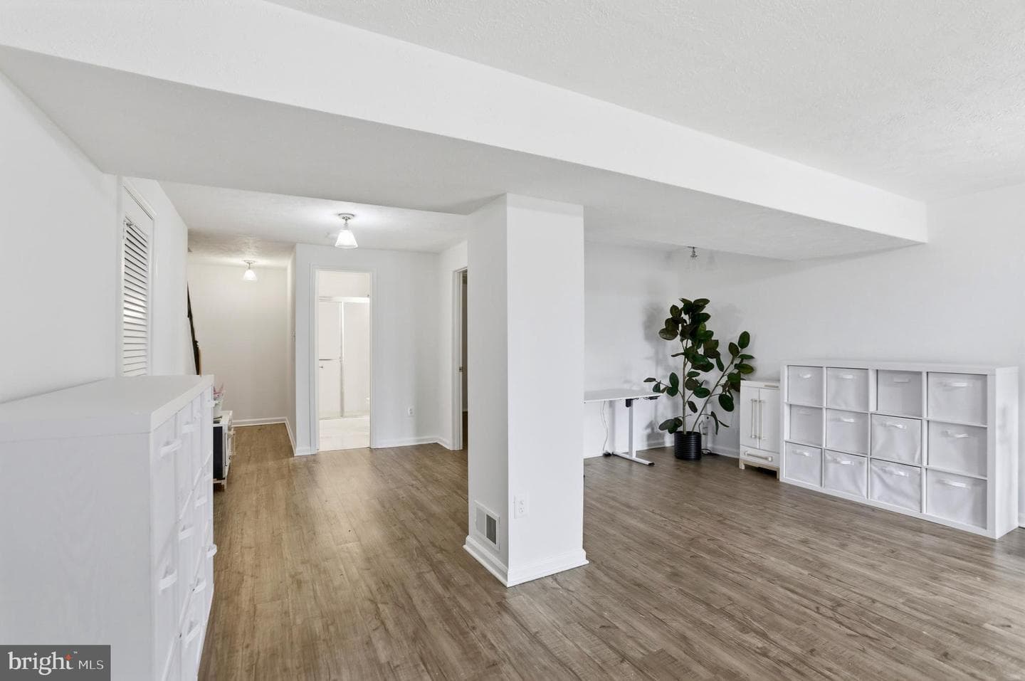 5734 Edgewater Oak Court photo 22