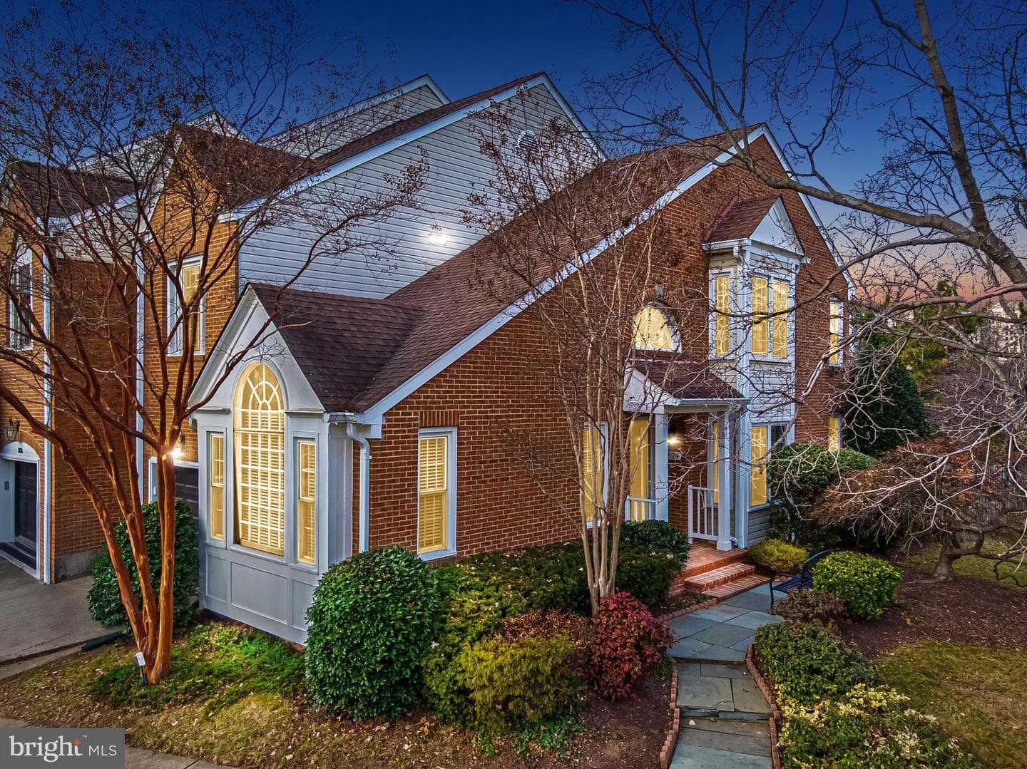 1824 Duffield Lane photo 2