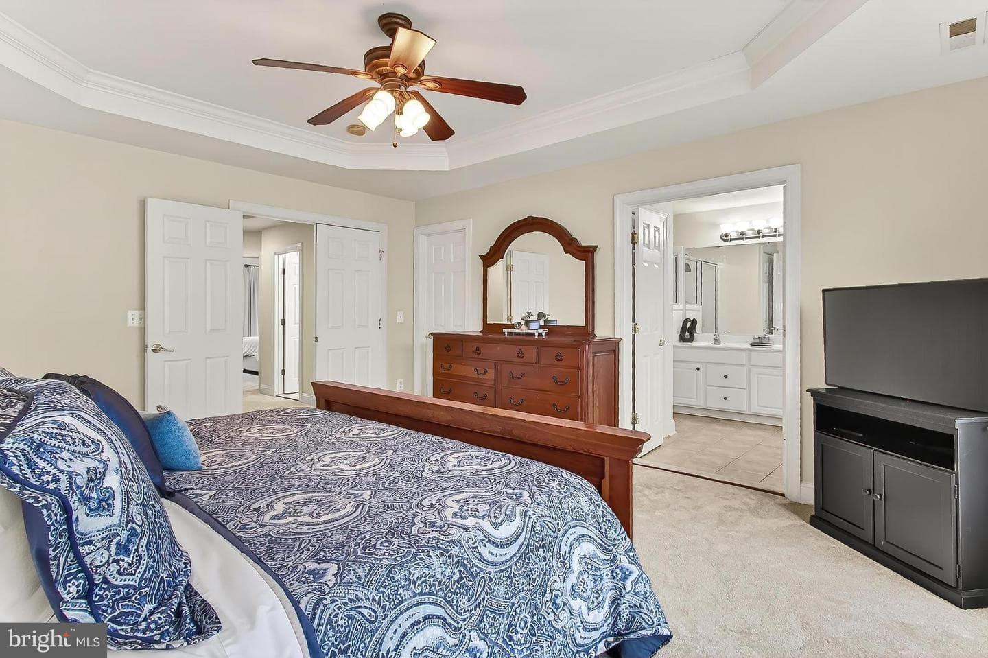 8378 Old Vicarage Street photo 31