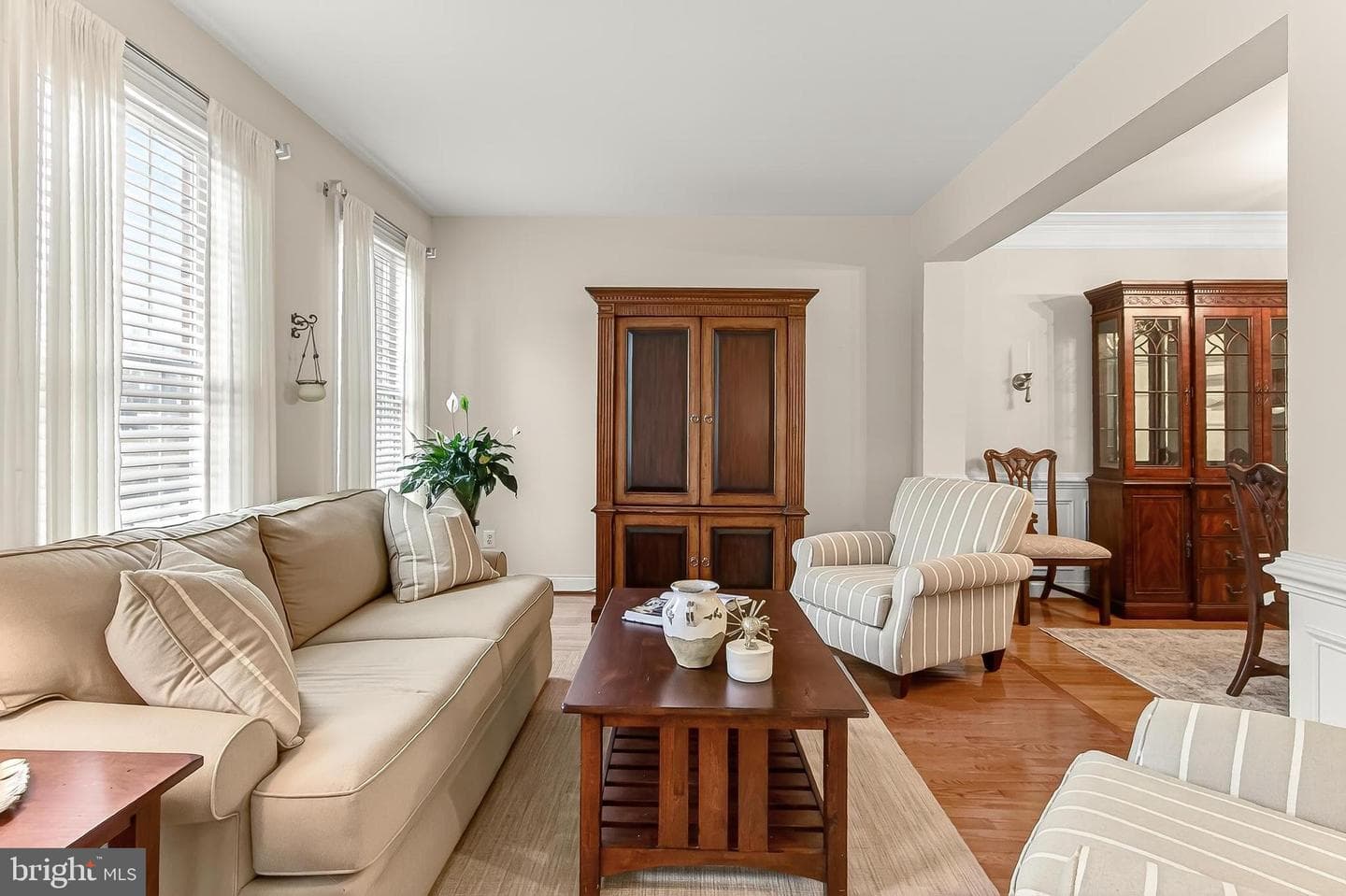 8378 Old Vicarage Street photo 9