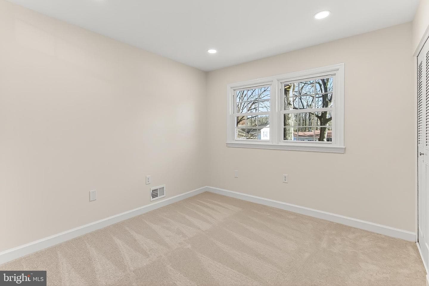 8011 Lynnfield Drive photo 32