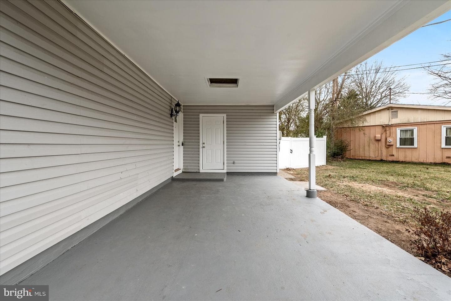 7931 Russell Road photo 13