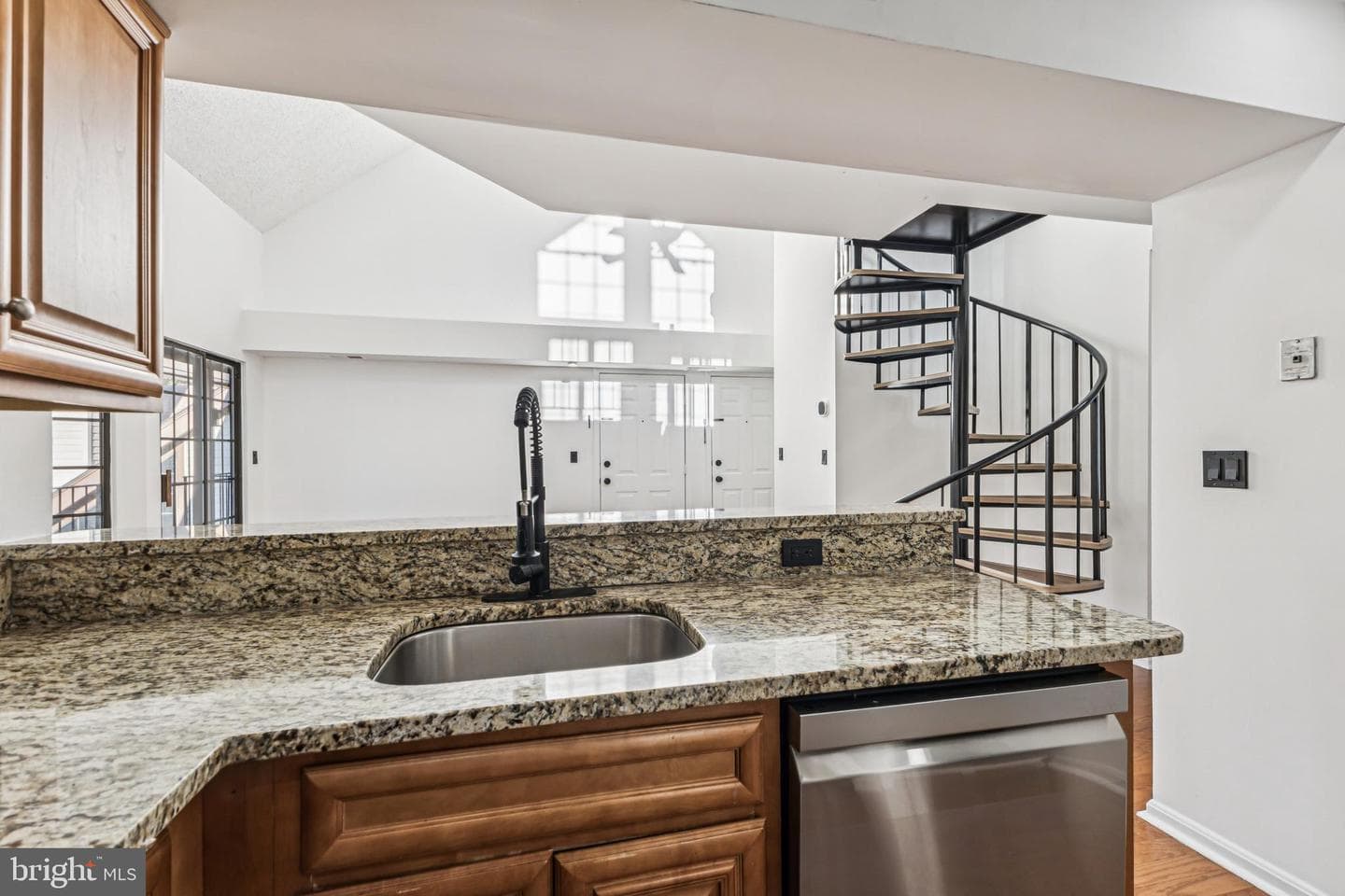 6006 Curtier Drive #f photo 8