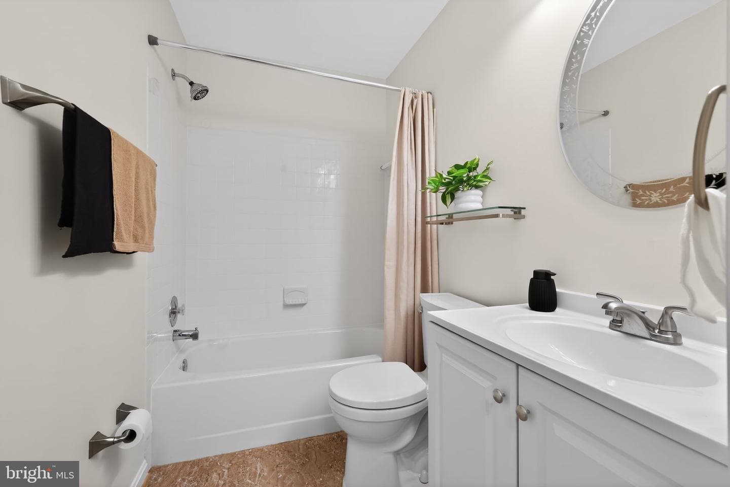 10204 Ashbrooke Court #10 photo 15