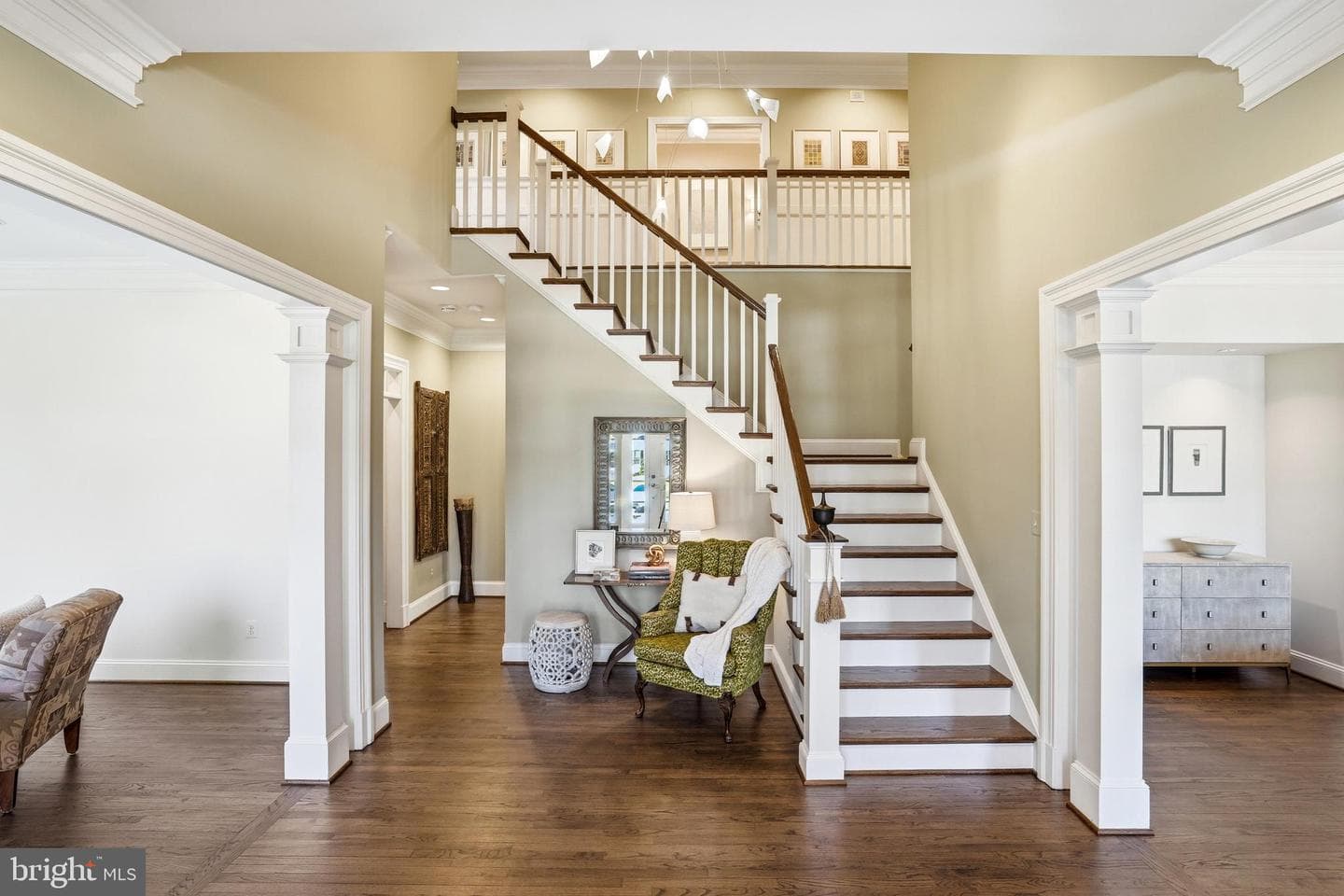 1490 Lily Loch Way photo 4