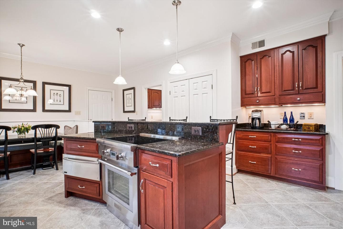 8405 Honeywood Court photo 27