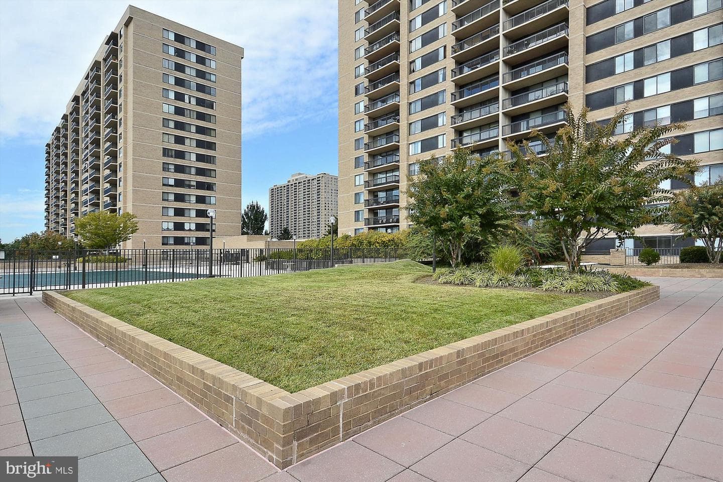 3713 S George Mason Dr photo 35
