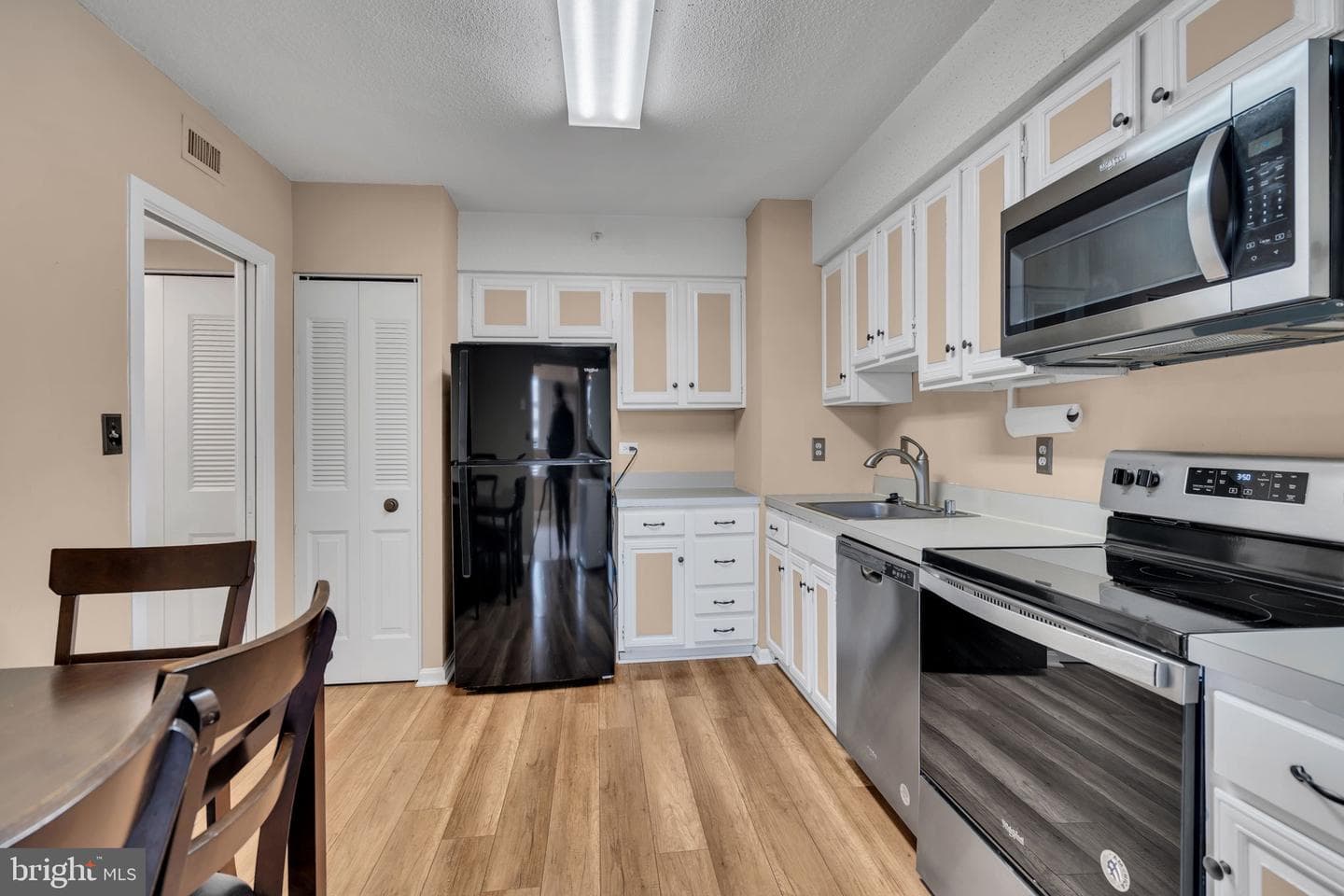 3713 S George Mason Drive #1109 photo 14