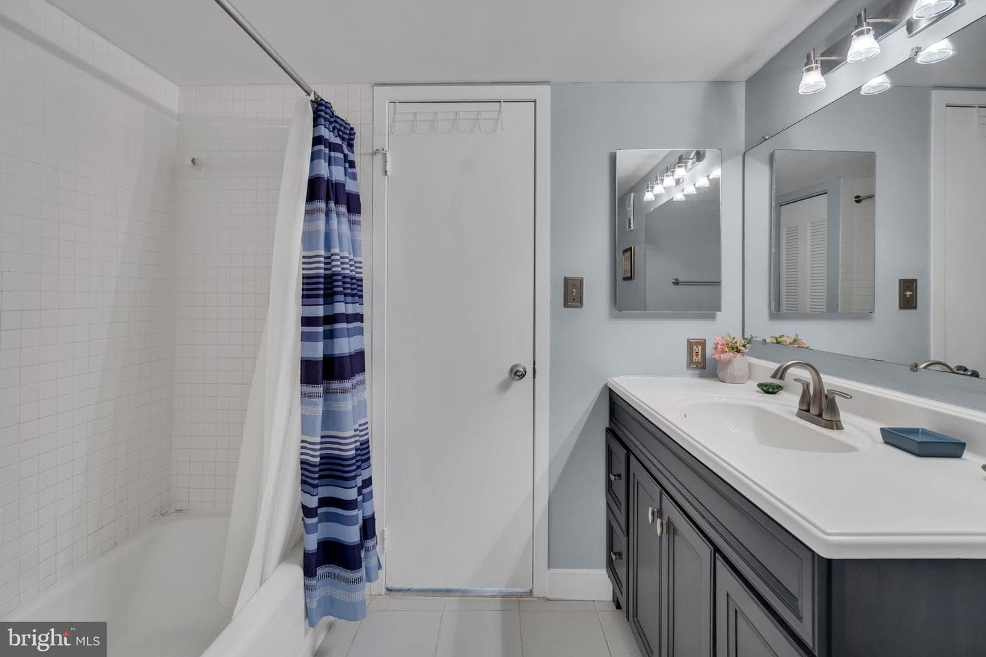 3713 S George Mason Drive #1109 photo 26