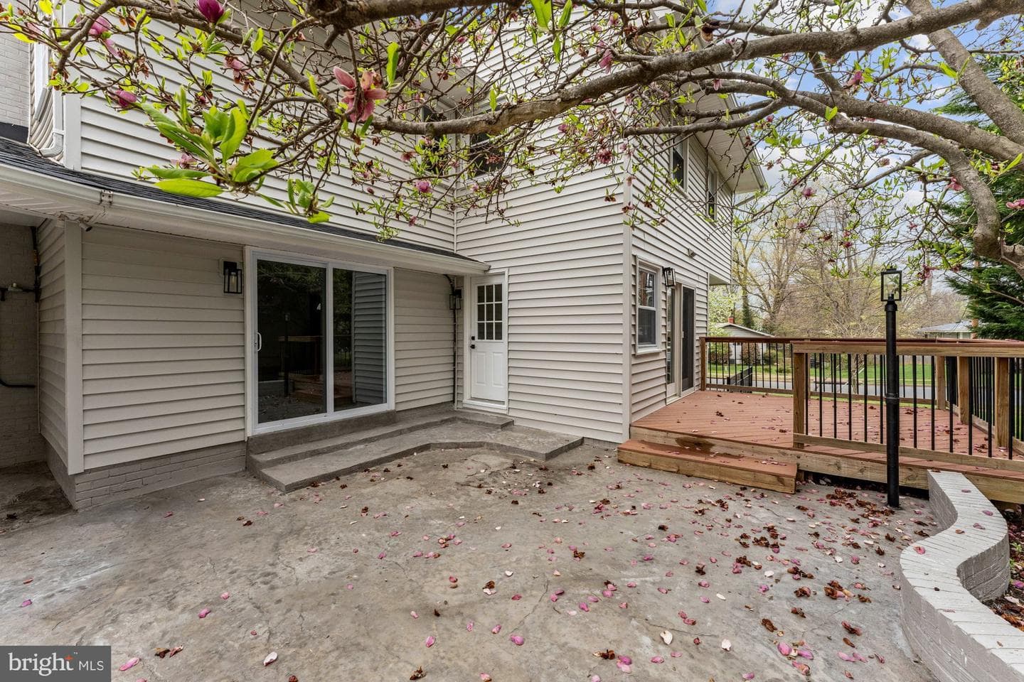 8612 Cottage Street photo 5