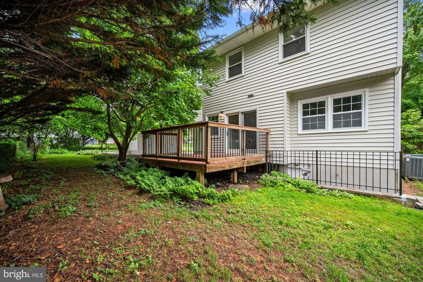 8612 Cottage Street photo 69