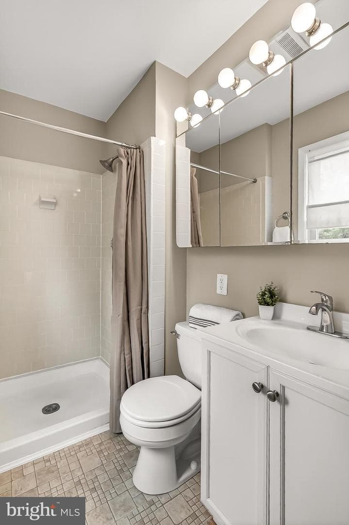 754 Barbaralynn Place photo 24