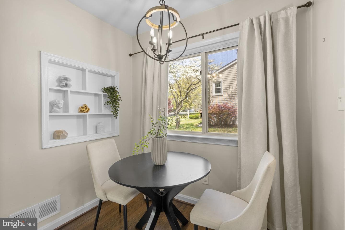 7005 Grove Road photo 13