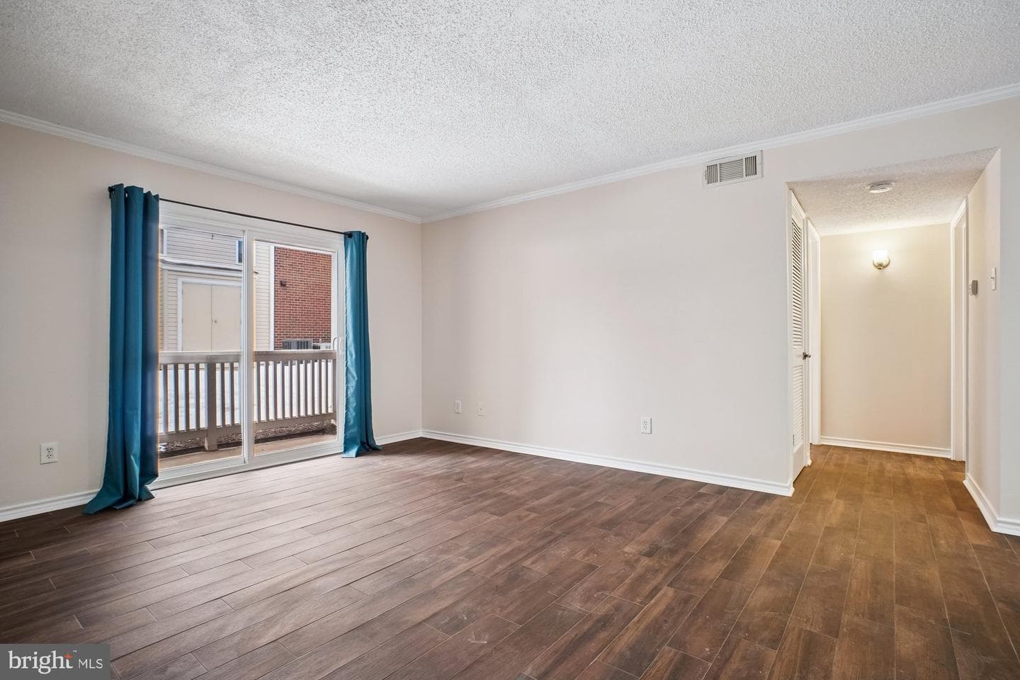 1536 Lincoln Way #101 photo 12
