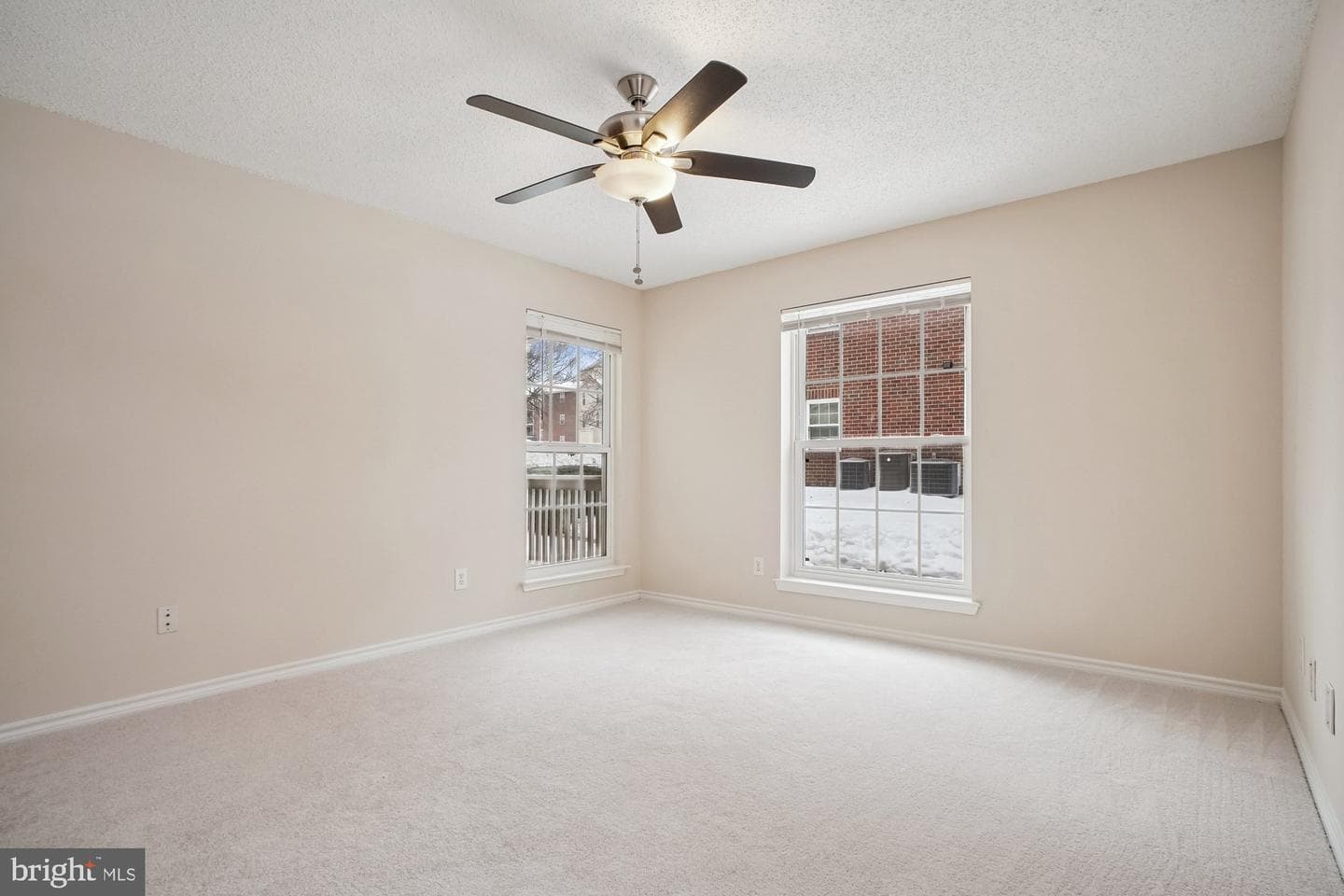 1536 Lincoln Way #101 photo 26
