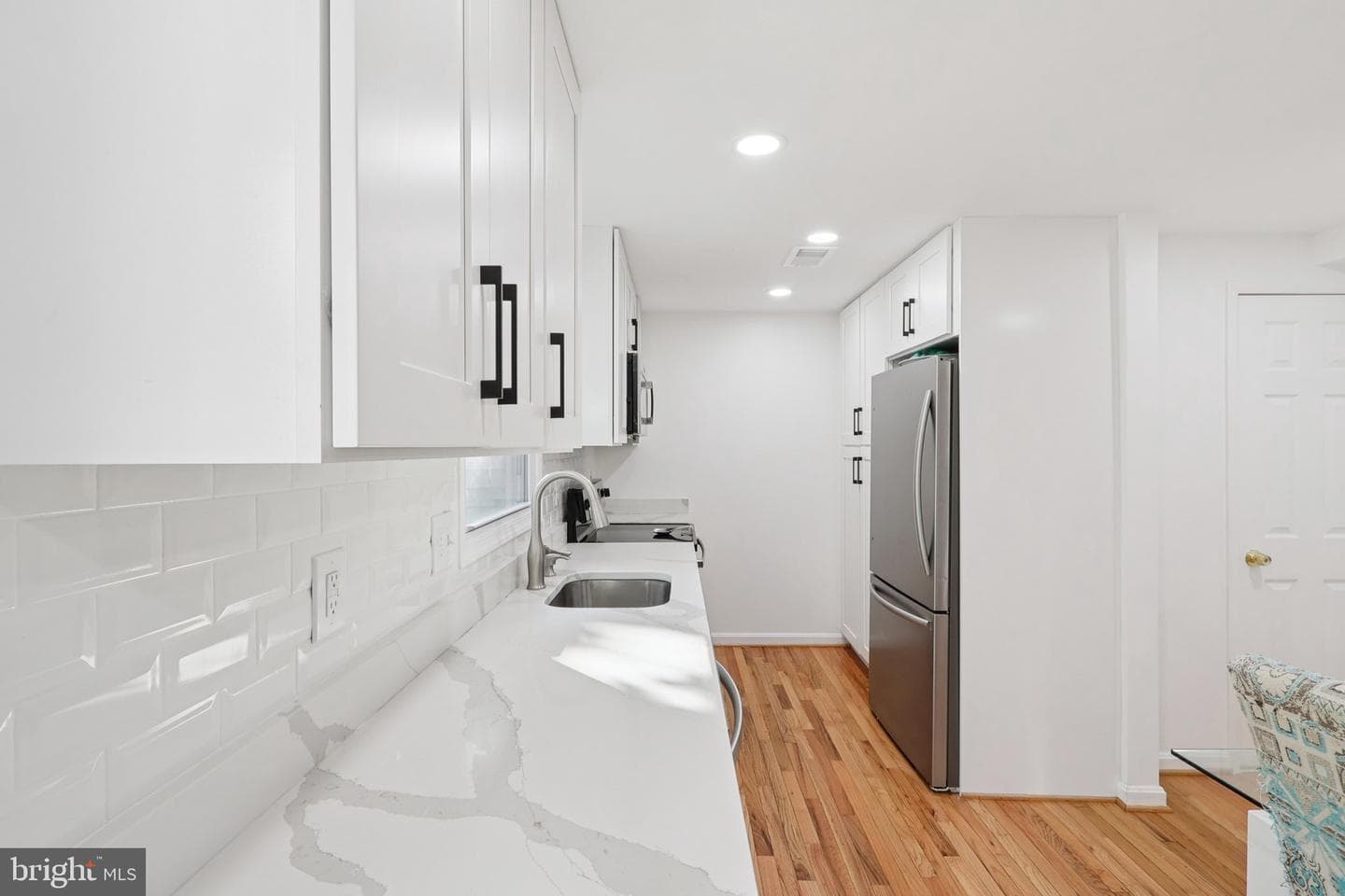 6246 Hillside Road photo 16