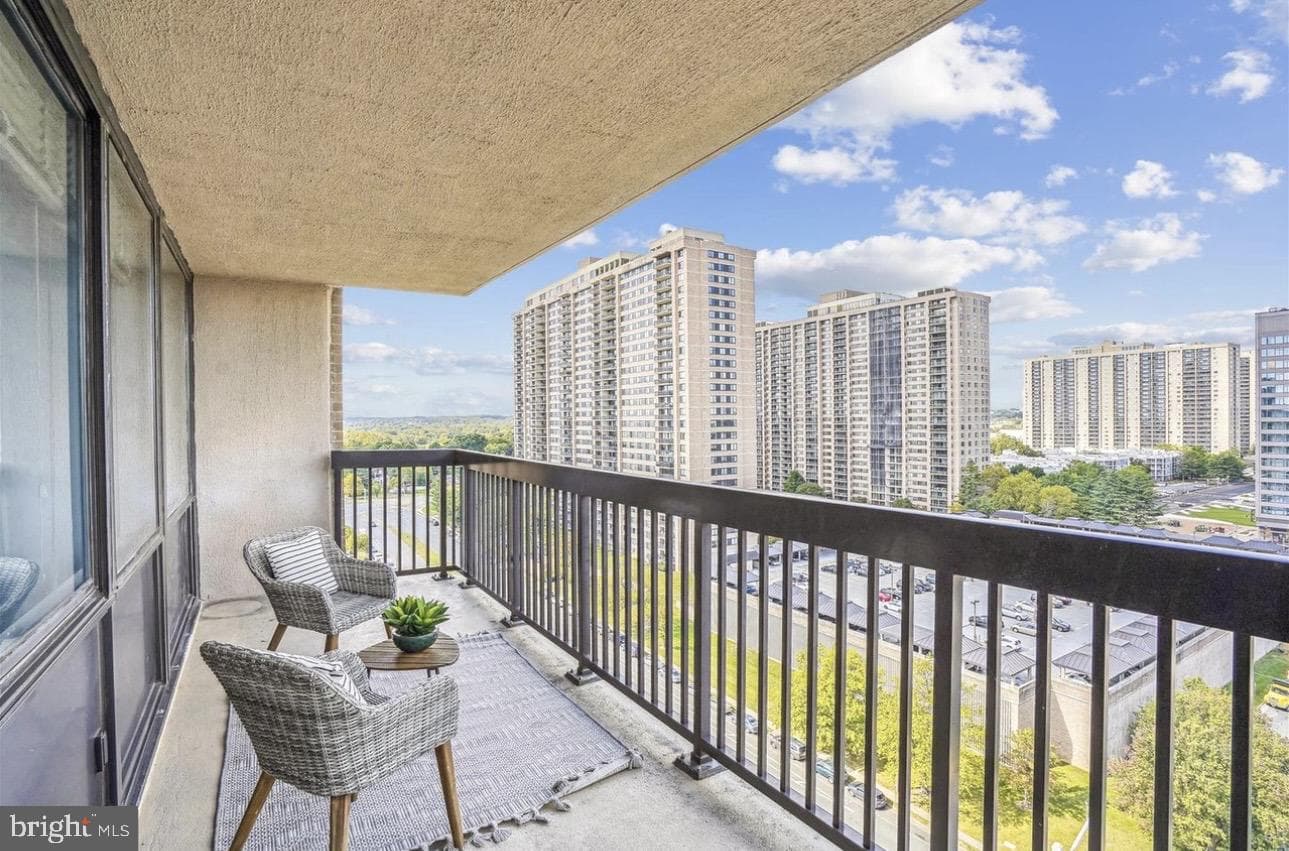 3713 S George Mason Dr # 1506 photo 3
