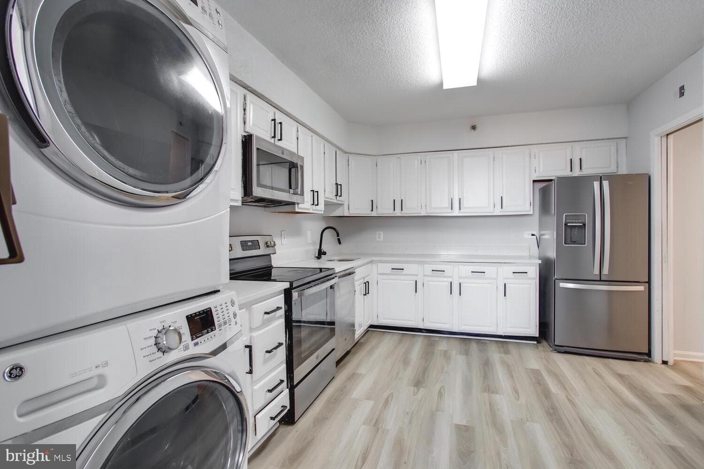 3713 S George Mason Dr # 1506 photo 9