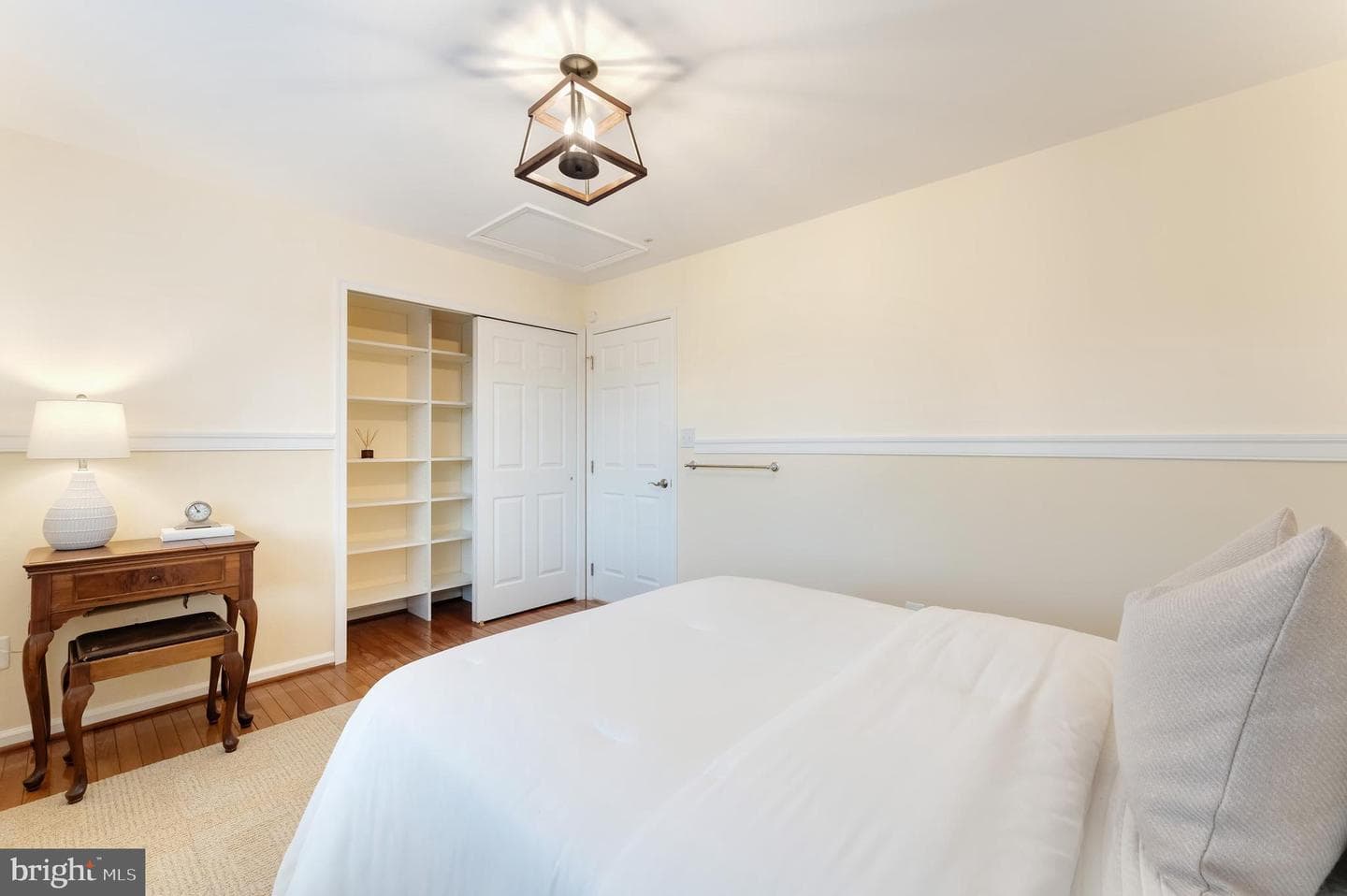 10812 Crippen Vale Court photo 39