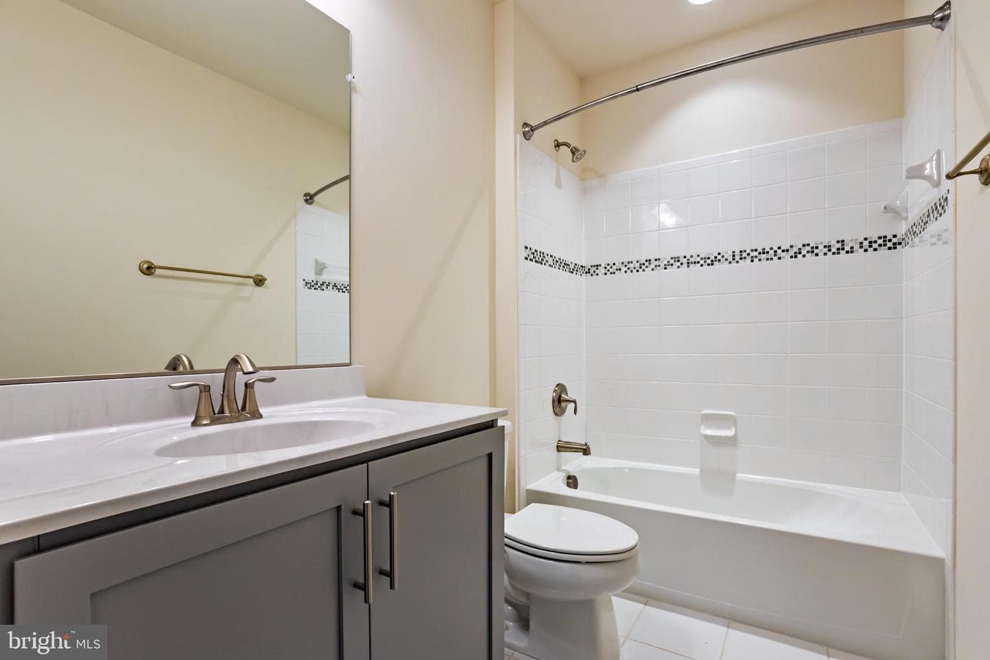 8753 Southern Oaks Place photo 23