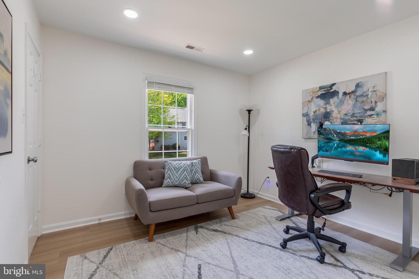 8051 Oak Hollow Lane photo 34