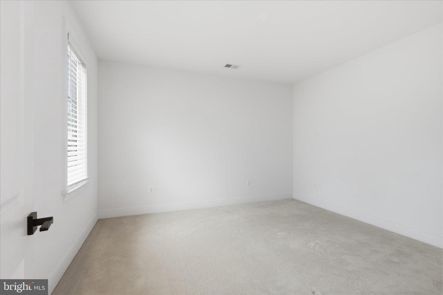 5696 Tunwell Court photo 38