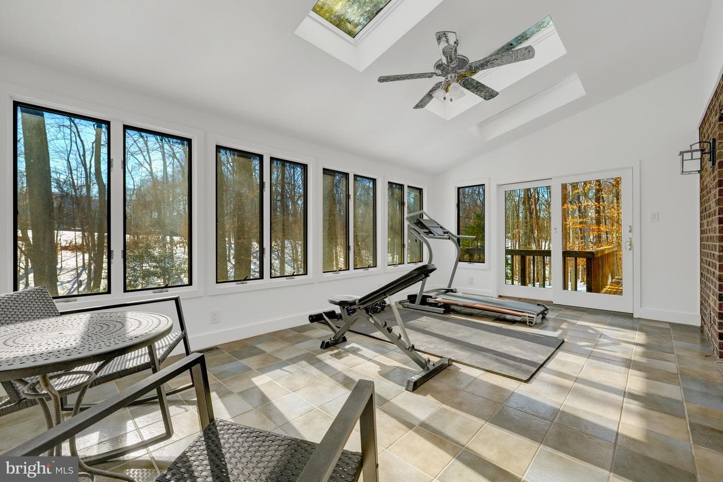 9982 Blackberry Lane photo 14