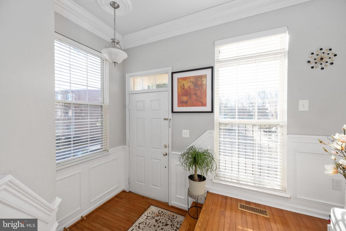 8593 Wyngate Manor Court photo 3