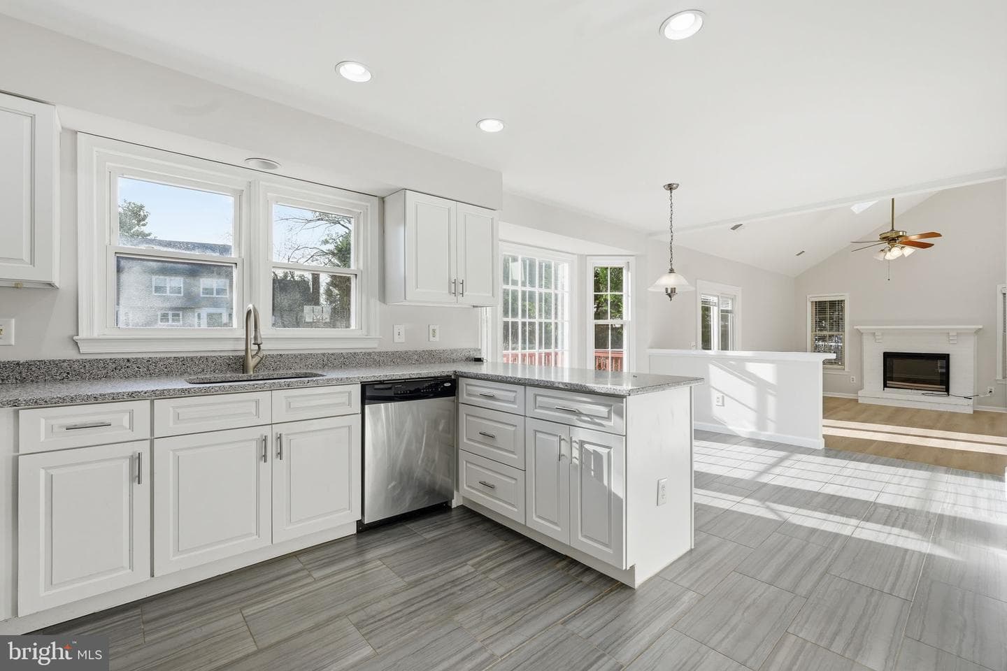 12903 Pinecrest Road photo 5