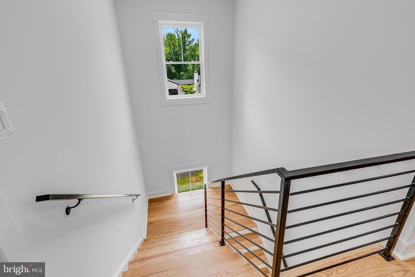 2817 Derek Road photo 23