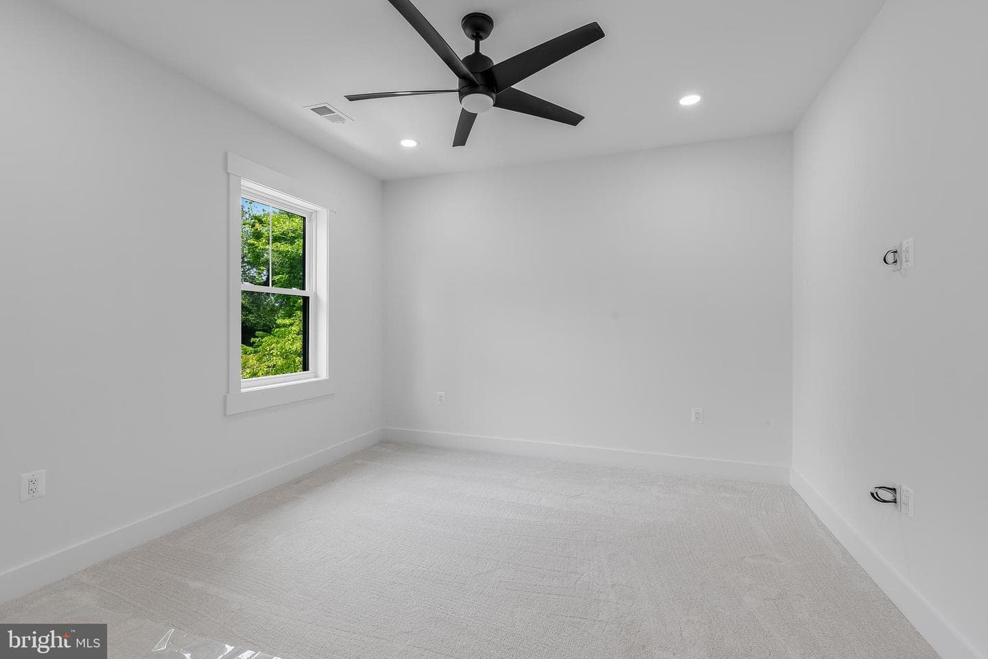 2817 Derek Road photo 40