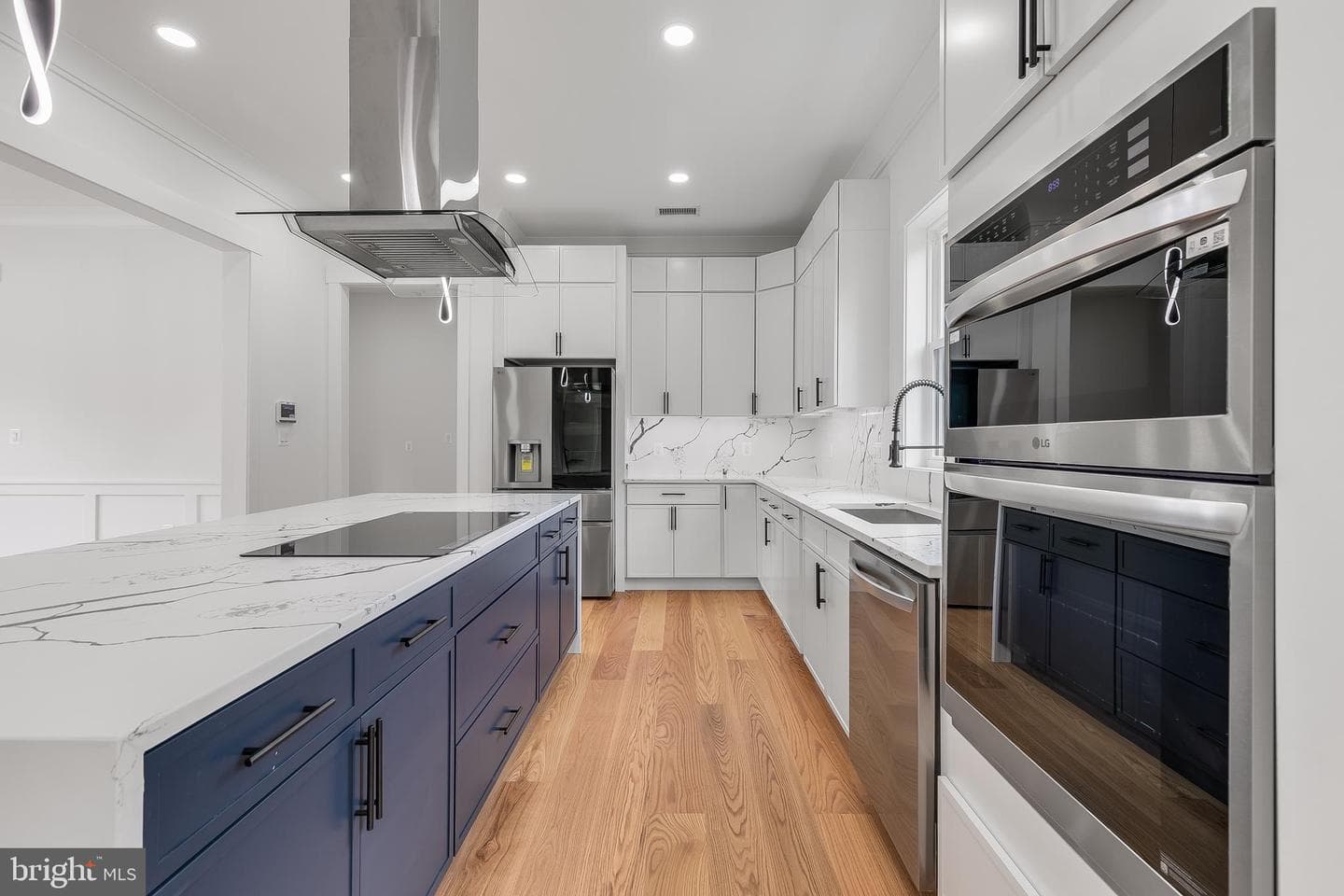 2817 Derek Road photo 7