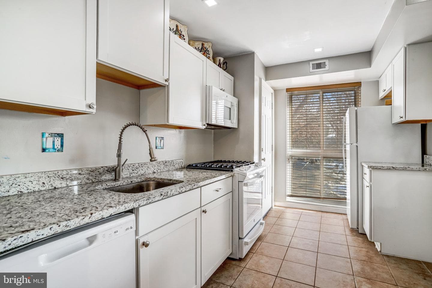 5612 Bloomfield Drive #204 photo 11