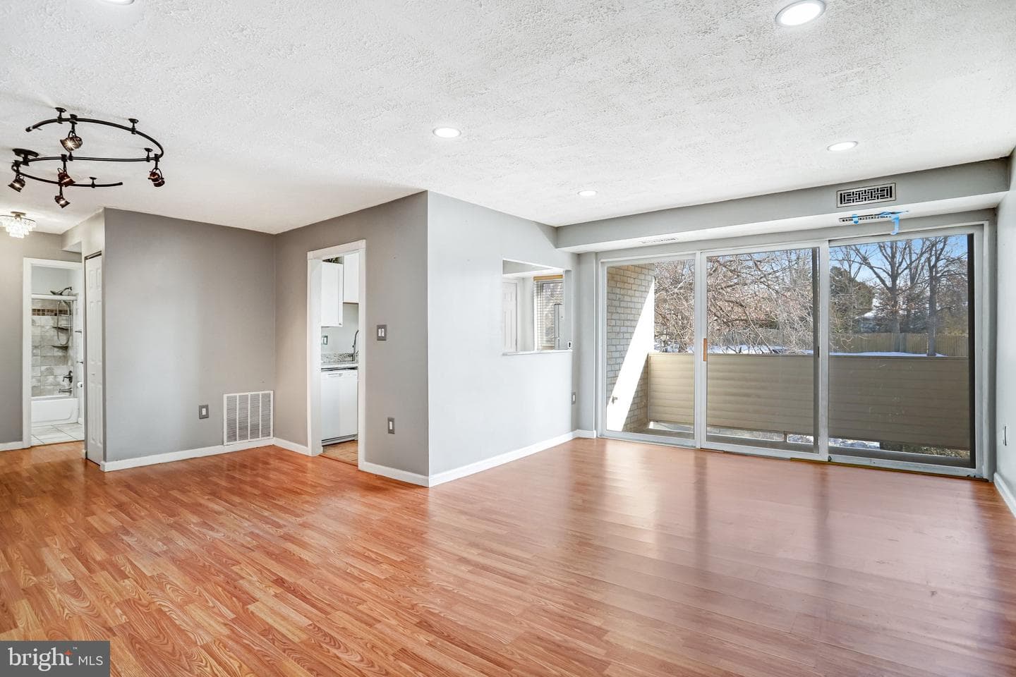 5612 Bloomfield Drive #204 photo 3