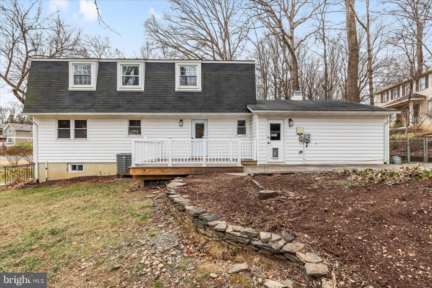 1002 Kerge Court SE photo 45