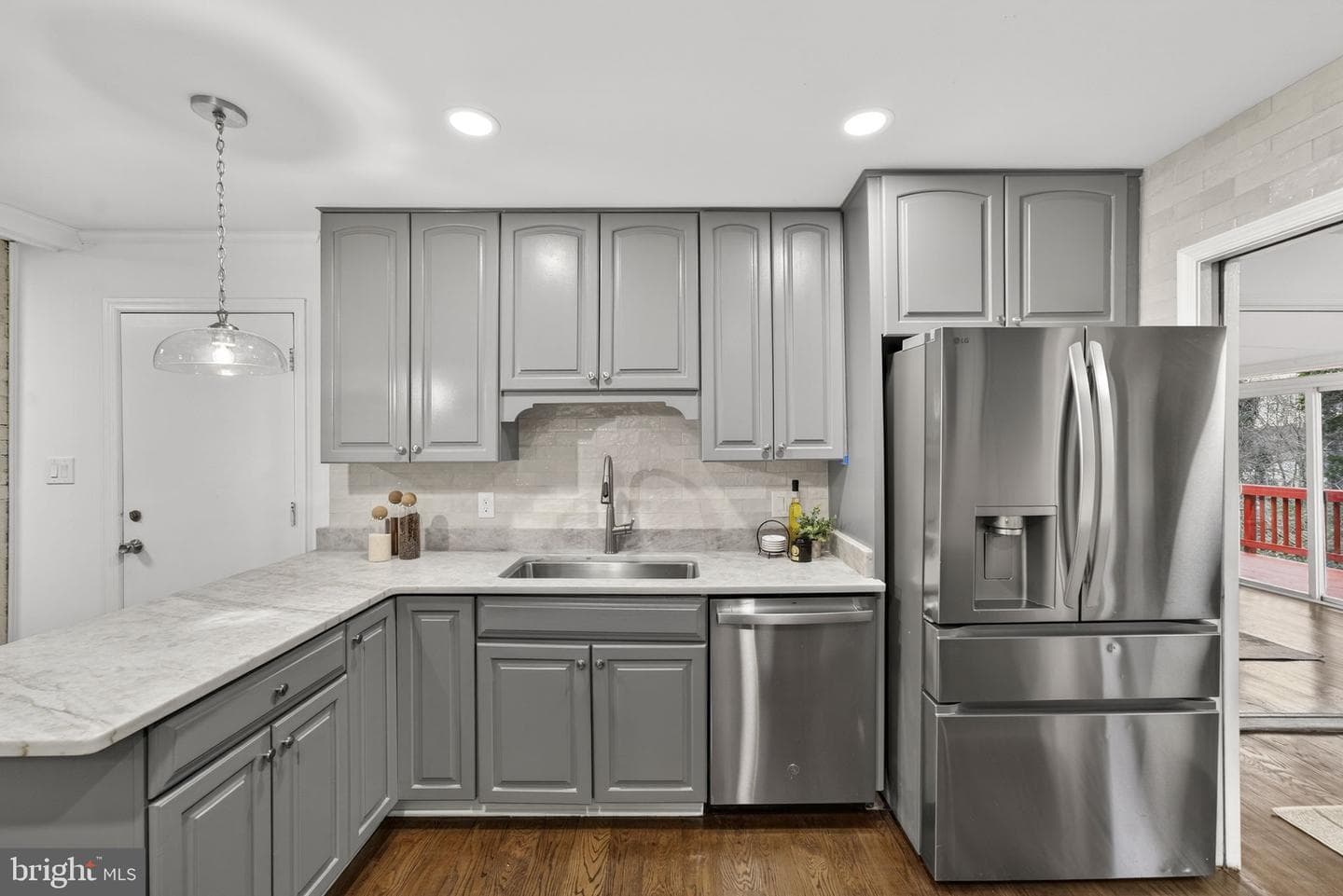7113 Penguin Place photo 12