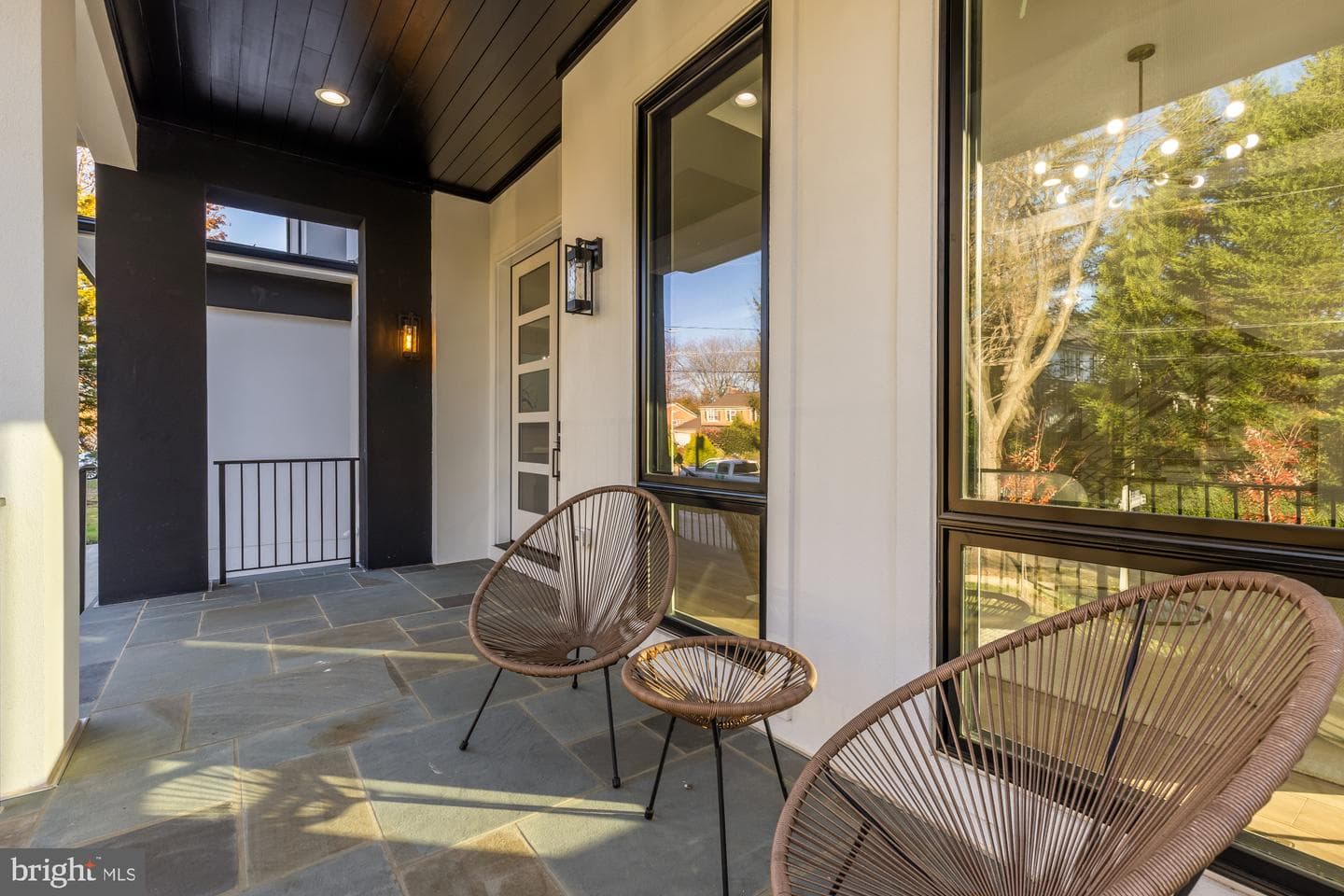6935 Southridge Drive photo 5