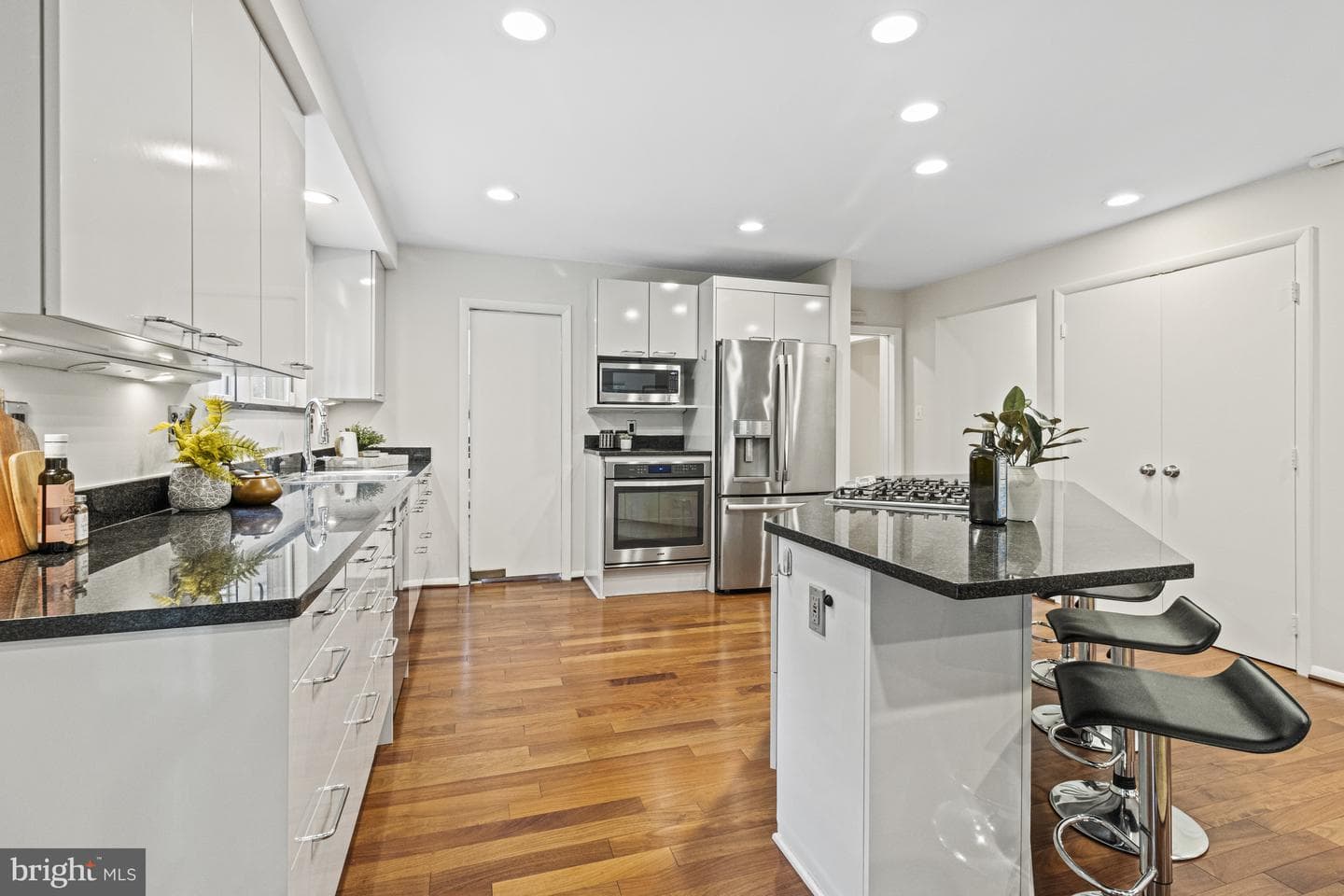 7107 Roxann Road photo 13