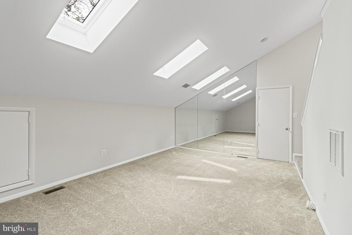 7107 Roxann Road photo 38