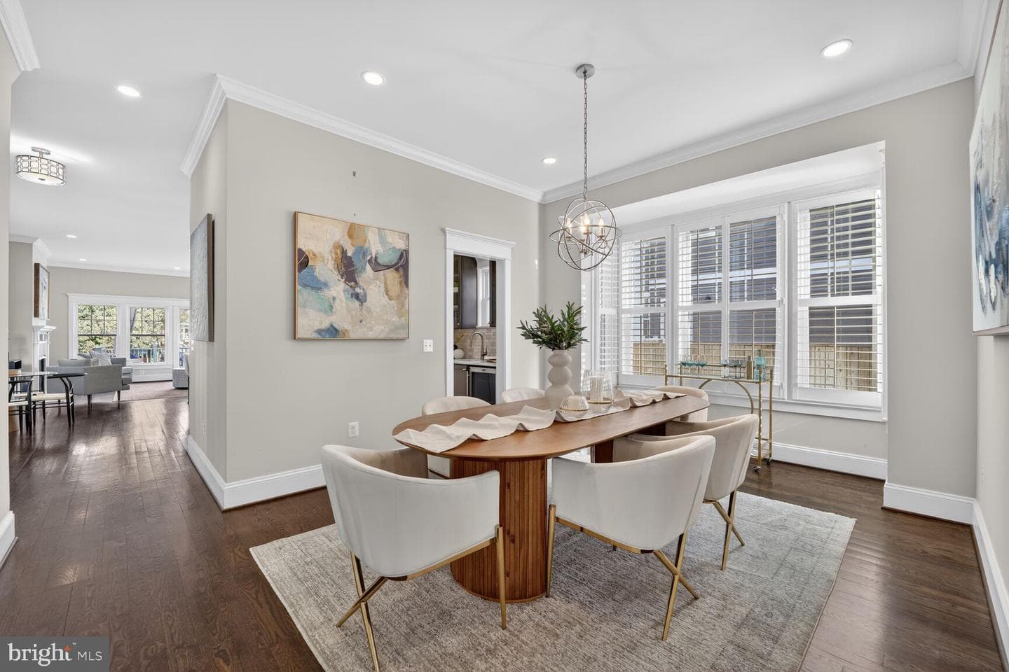 8113 Wellington Road photo 11