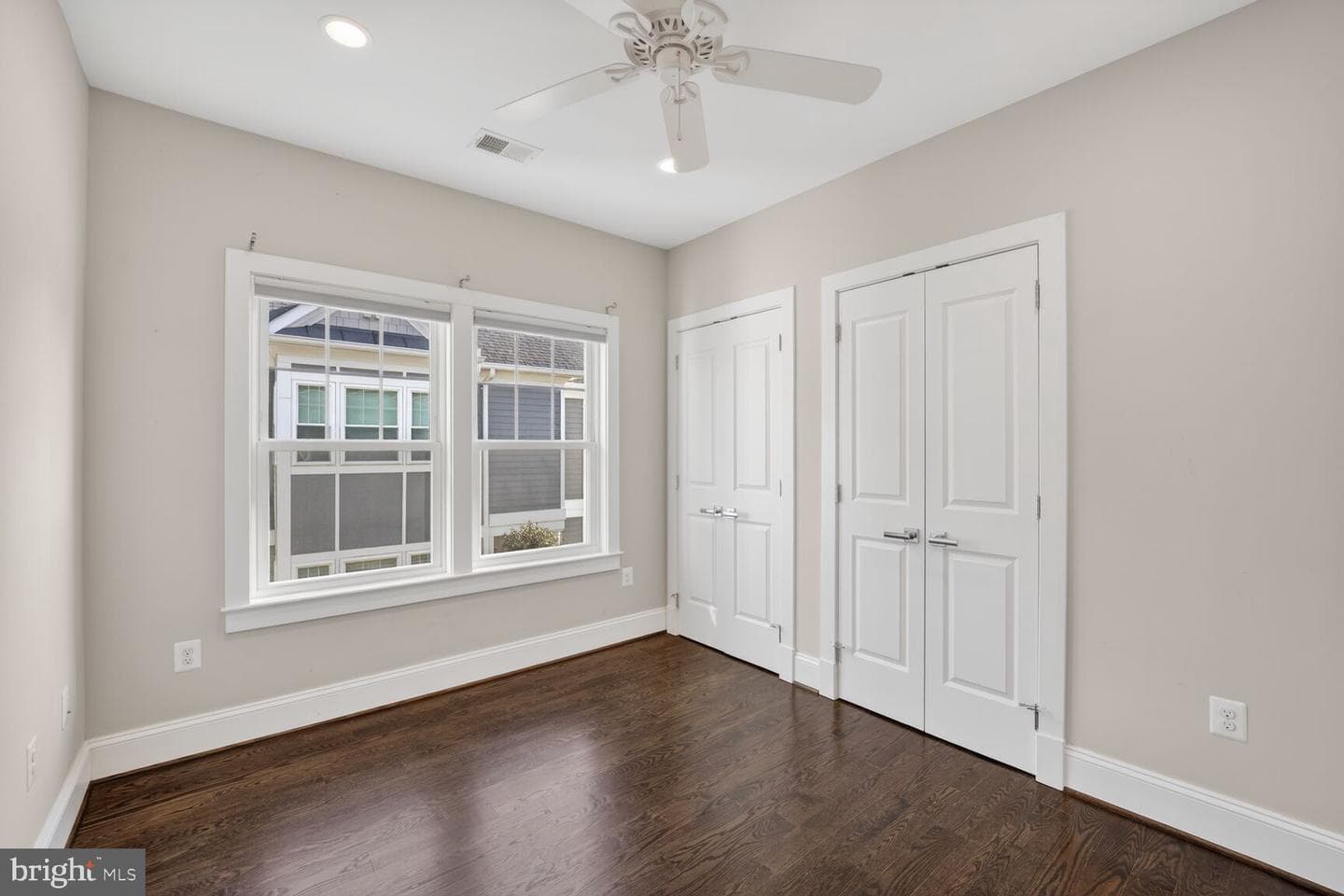 8113 Wellington Road photo 34