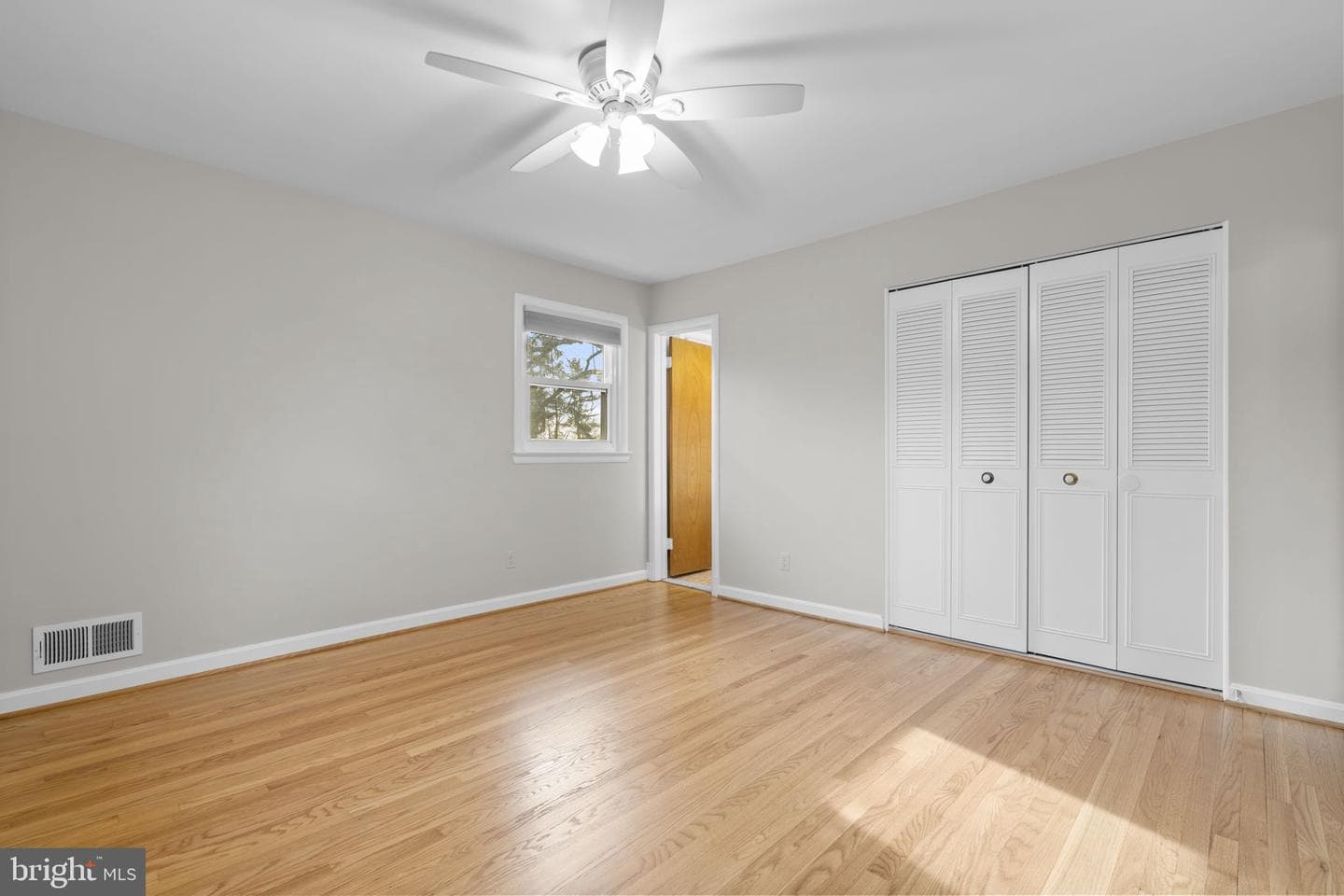 7515 Fairwood Lane photo 19