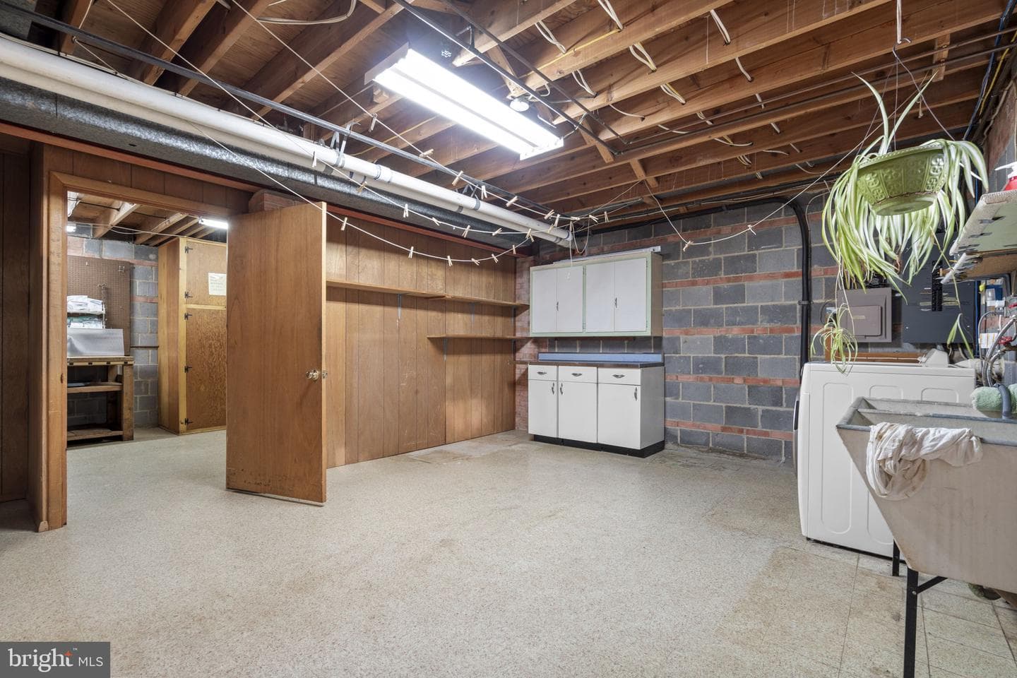 7515 Fairwood Lane photo 32