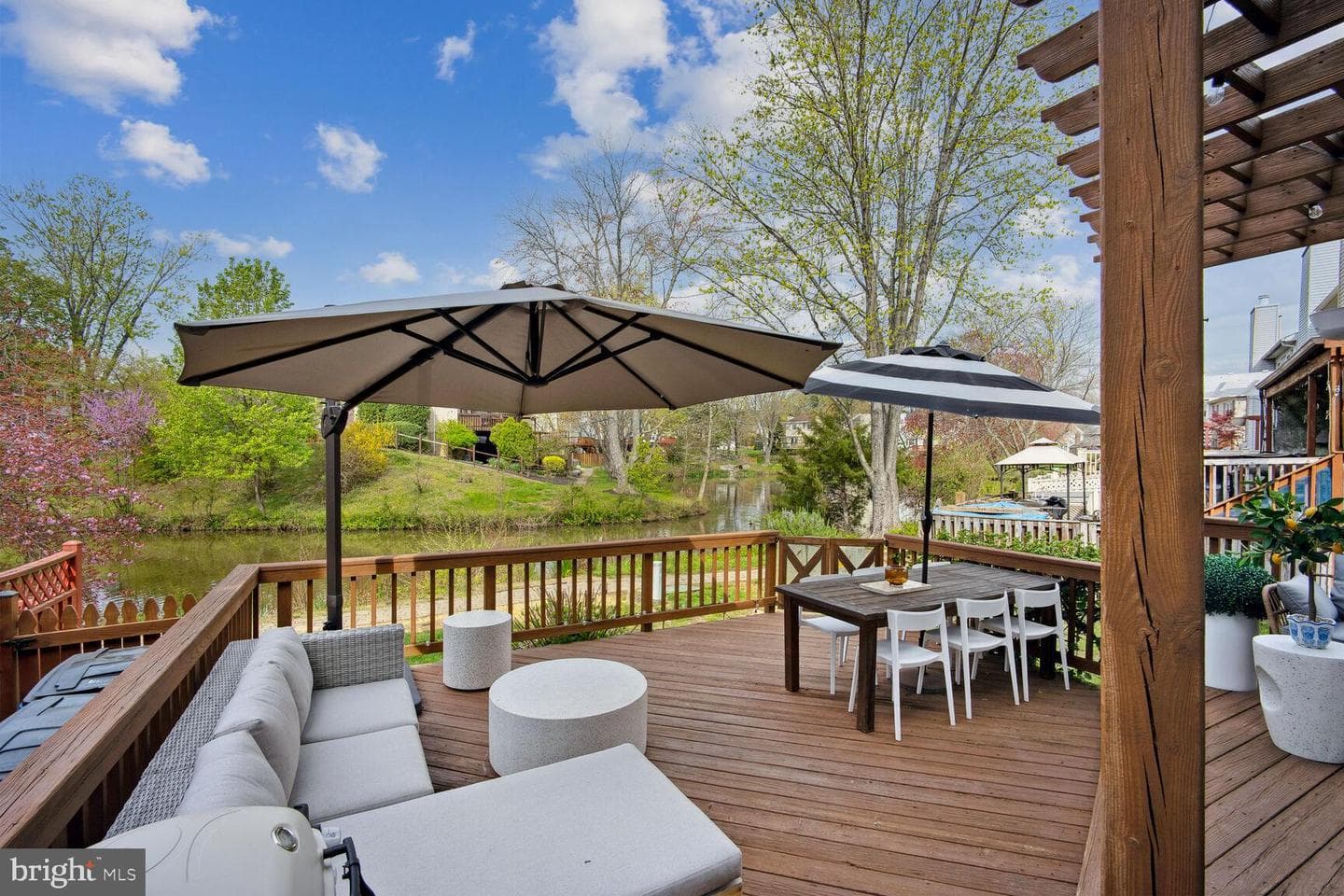 7136 Lake Cove Drive photo 24